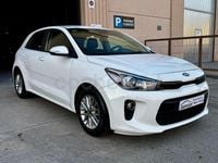 Usado Kia Rio 84 CV (61 kW) 2017 Blanco Berlina