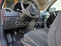 Usado Renault Mégane II Dynamique 115 CV (84 kW) 2004 Rojo Berlina