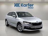 Usado Skoda Scala Style 110 CV (80 kW) 2022 Gris / plata Utilitario