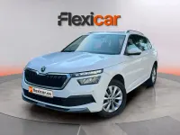 Usado Skoda Kamiq Ambition 110 CV (80 kW) 2021 Blanco SUV
