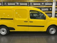 Usado Renault Kangoo 95 CV (69 kW) 2019 Amarillo Berlina