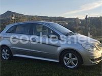 Usado Mercedes B200 140 CV (102 kW) 2007 Gris / plata Monovolumen