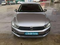 Usado VW Passat Advance 120 CV (88 kW) 2018 Gris Berlina