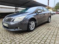 Usado Toyota Avensis Active 126 CV (92 kW) 2011 Gris / plata Berlina