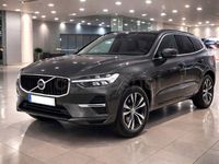 Usado Volvo XC60 Momentum 197 CV (144 kW) 2021 Gris / plata SUV