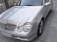 Usado Mercedes C220 143 CV (105 kW) 2001 Gris / plata Berlina