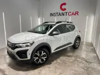 Usado Dacia Sandero Expression 91 CV (66 kW) 2023 Blanco Berlina