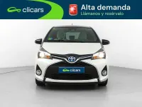 Usado Toyota Yaris Hybrid 75 CV (55 kW) 2016 Blanco Berlina
