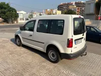 Usado VW Caddy 75 CV (55 kW) 2017 Blanco Monovolumen