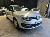 Usado Renault Mégane GrandTour LIMITED 116 CV (85 kW) 2015 Gris Familiar