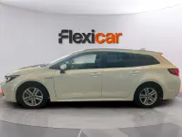Usado Toyota Corolla Active 122 CV (89 kW) 2022 Blanco Familiar