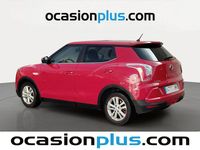 Usado Ssangyong (KGM) Tivoli 115 CV (84 kW) 2016 Rojo SUV