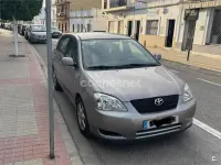 Usado Toyota Corolla Sol 116 CV (85 kW) 2003 Gris / plata Berlina