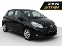 Usado Toyota Yaris City 69 CV (50 kW) 2012 Negro Utilitario