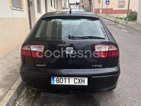 Usado Seat Leon 110 CV (80 kW) 2004 Negro Utilitario