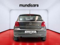Usado VW Polo Advance 86 CV (63 kW) 2011 Gris Utilitario
