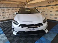 Usado Kia Ceed 120 CV (88 kW) 2023 Blanco Utilitario