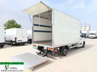 Usado Renault Master R.S. 145 CV (106 kW) 2024 Blanco Monovolumen