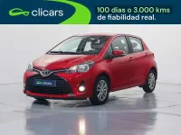Usado Toyota Yaris Active 69 CV (50 kW) 2016 Rojo Utilitario