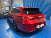 Usado Seat Leon FR 150 CV (110 kW) 2021 Rojo Familiar
