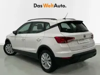 Usado Seat Arona Style Plus 110 CV (80 kW) 2022 Blanco SUV