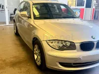 Usado BMW 118 143 CV (105 kW) 2010 Gris / plata Utilitario