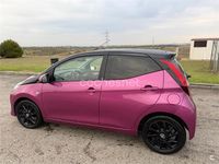 Usado Toyota Aygo X-cite 69 CV (50 kW) 2018 Rosa Utilitario