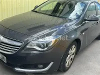 Usado Opel Insignia Selective 130 CV (95 kW) 2016 Marrón Berlina