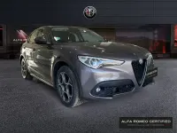 Usado Alfa Romeo Stelvio Sprint 190 CV (139 kW) 2020 Gris SUV