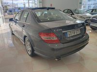 Usado Mercedes C220 Avantgarde 170 CV (125 kW) 2010 Gris / plata Berlina