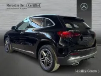 Usado Mercedes GLA250 163 CV (119 kW) 2025 Negro cosmos SUV