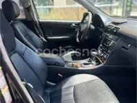 Usado Mercedes C220 Elegance 170 CV (125 kW) 2007 Negro Familiar