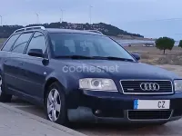 Usado Audi A6 180 CV (132 kW) 2004 Negro Familiar