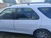 Usado Peugeot 306 90 CV (66 kW) 2001 Blanco Familiar