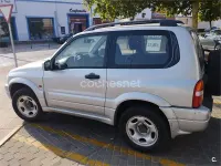 Usado Suzuki Grand Vitara 110 CV (80 kW) 2005 Gris / plata SUV