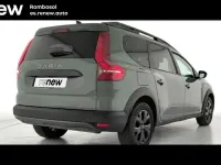 Usado Dacia Jogger Extreme 100 CV (73 kW) 2025 Verde Monovolumen
