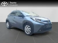 Usado Toyota Aygo X Play 72 CV (52 kW) 2024 Azul SUV
