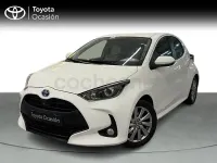 Usado Toyota Yaris Hybrid Active 116 CV (85 kW) 2023 Blanco Berlina