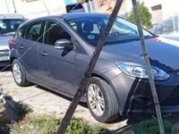 Usado Ford Focus Trend 105 CV (77 kW) 2012 Gris Utilitario