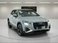 Usado Audi Q2 Black Edition 116 CV (85 kW) 2025 Gris / plata SUV