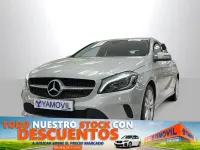 Usado Mercedes A180 Urban 122 HP (89 kW) 2016 Cinzento Sedan