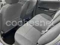 Usado Kia Rio 97 CV (71 kW) 2005 Azul Berlina