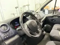 Usado Opel Vivaro 125 CV (91 kW) 2017 Blanco Monovolumen