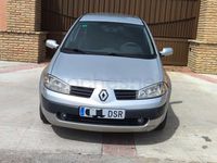 Usado Renault Mégane II Dynamique 105 CV (77 kW) 2005 Gris / plata Berlina