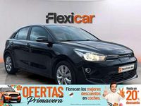 Usado Kia Rio 101 CV (74 kW) 2021 Negro Utilitario