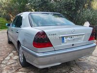 Usado Mercedes C180 Elegance 122 CV (89 kW) 1998 Blanco Berlina