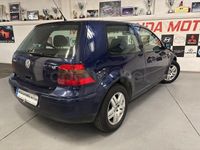 Usado VW Golf IV Highline 105 CV (77 kW) 2002 Azul Berlina