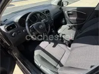 Usado VW Polo Advance 90 CV (66 kW) 2016 Negro Berlina