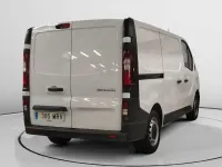 Usado Renault Trafic 131 CV (96 kW) 2024 Blanco Monovolumen