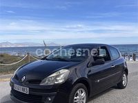 Usado Renault Clio II Authentique 75 CV (55 kW) 2006 Negro Berlina